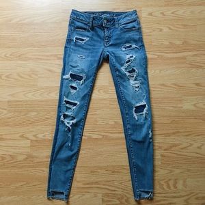 AMERICAN EAGLE JEANS